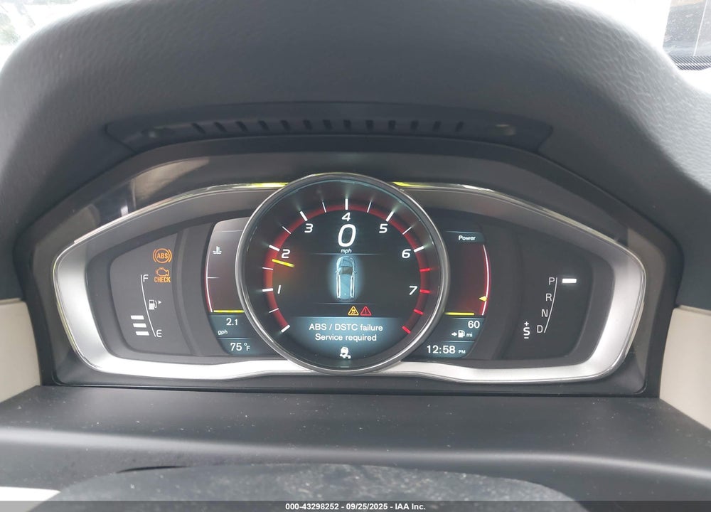 2014 VOLVO XC70 3.2 VIN: YV4940BZ3E1178460