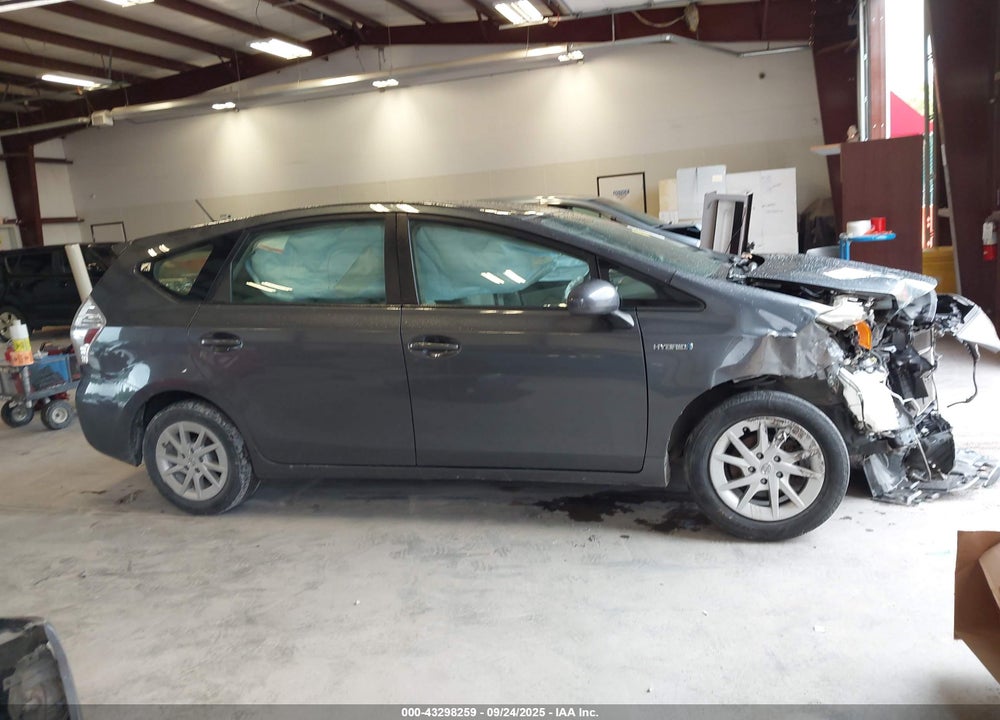 2013 TOYOTA PRIUS V THREE VIN: JTDZN3EU8D3210811