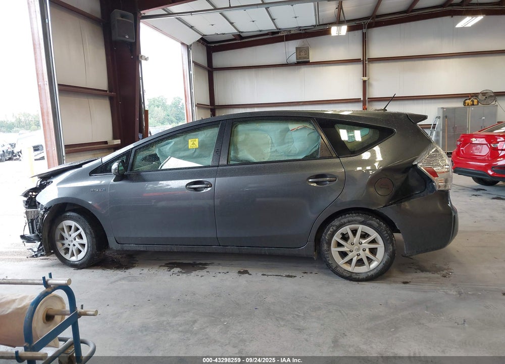 2013 TOYOTA PRIUS V THREE VIN: JTDZN3EU8D3210811