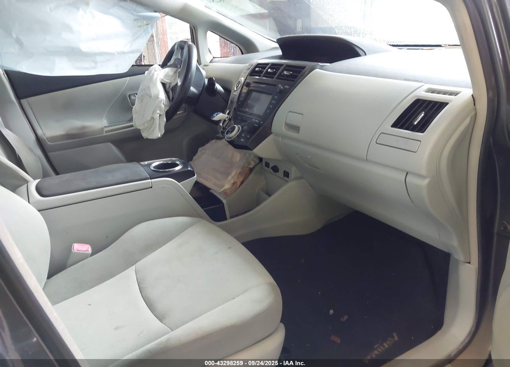 2013 TOYOTA PRIUS V THREE VIN: JTDZN3EU8D3210811