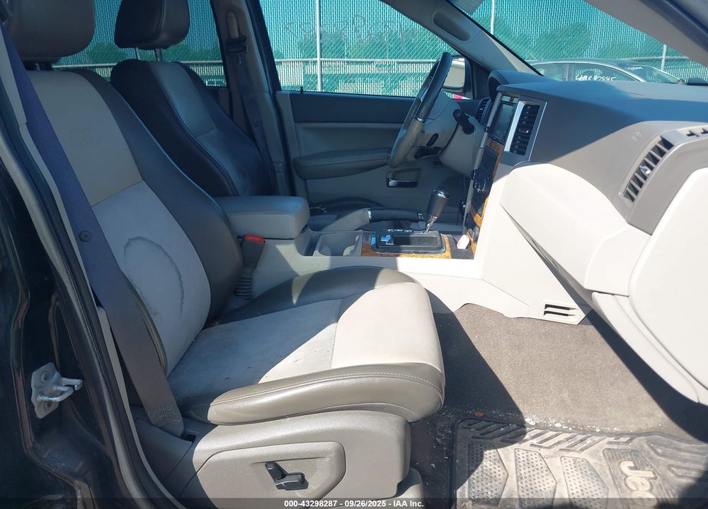 2009 JEEP GRAND CHEROKEE VIN: 1J8HR58T49C540539