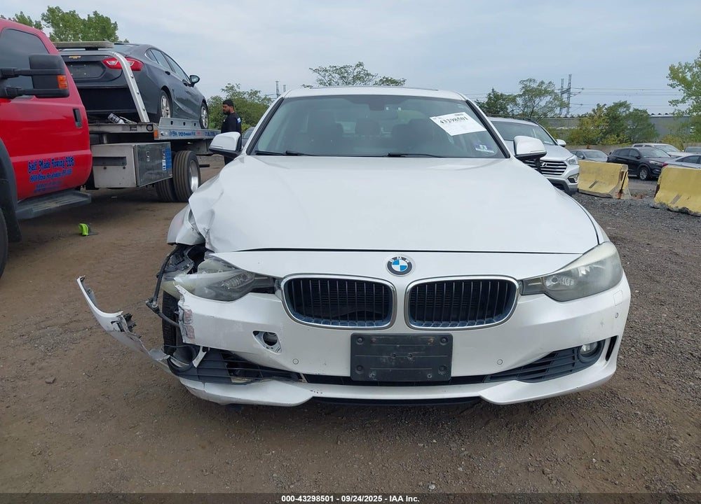 2013 BMW 3 SERIES VIN: WBA3B5G5XDNS02128