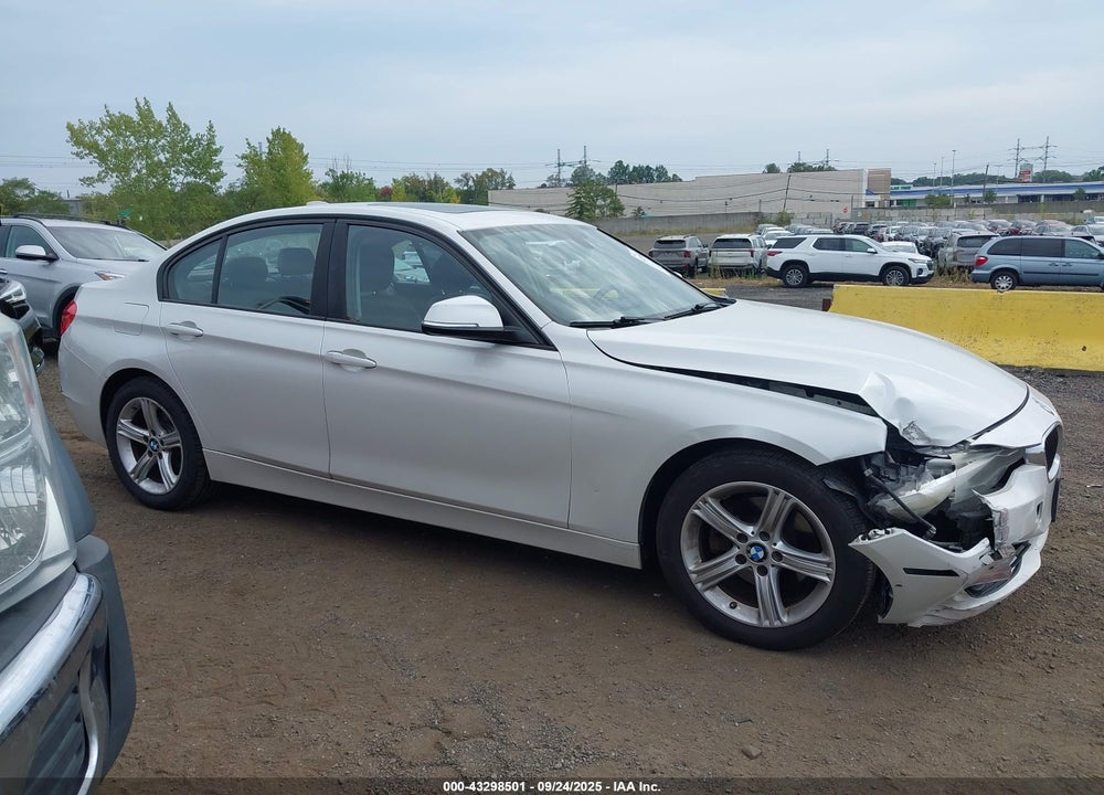2013 BMW 3 SERIES VIN: WBA3B5G5XDNS02128