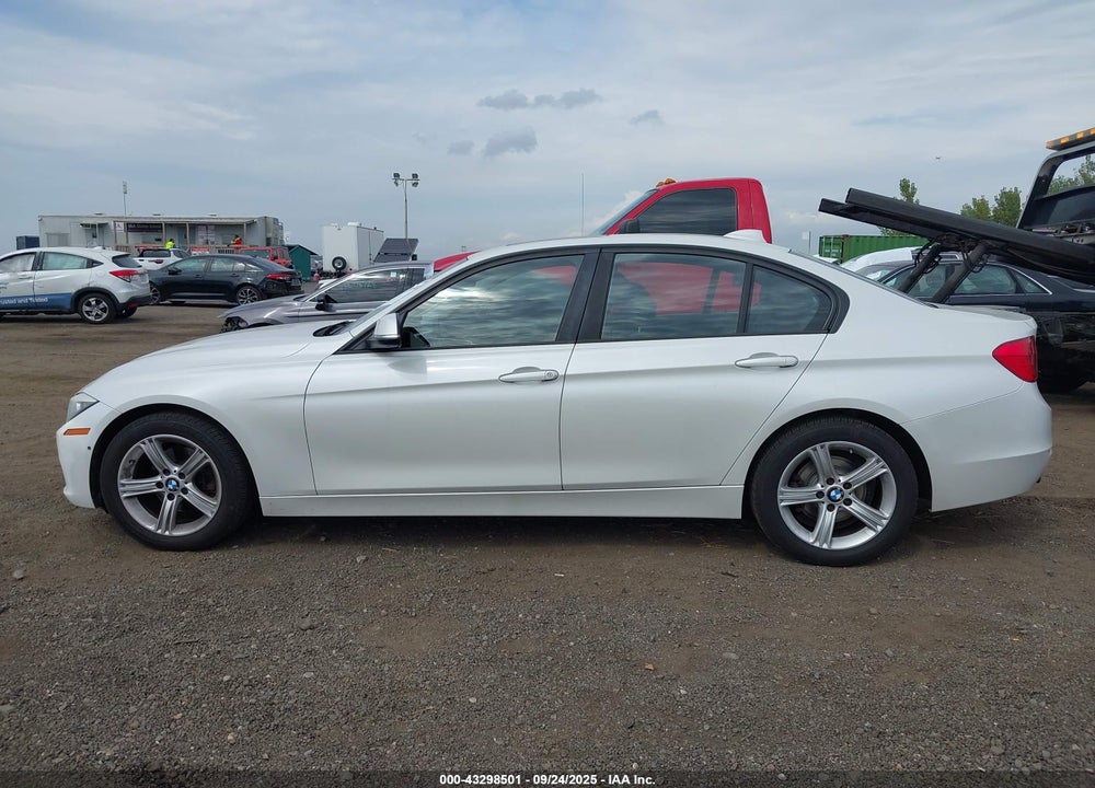 2013 BMW 3 SERIES VIN: WBA3B5G5XDNS02128