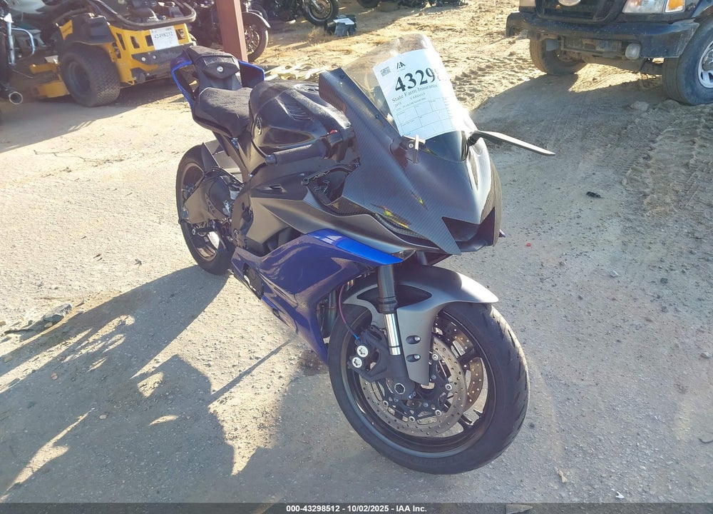 2018 YAMAHA YZFR6 VIN: JYARJ28E4JA003880