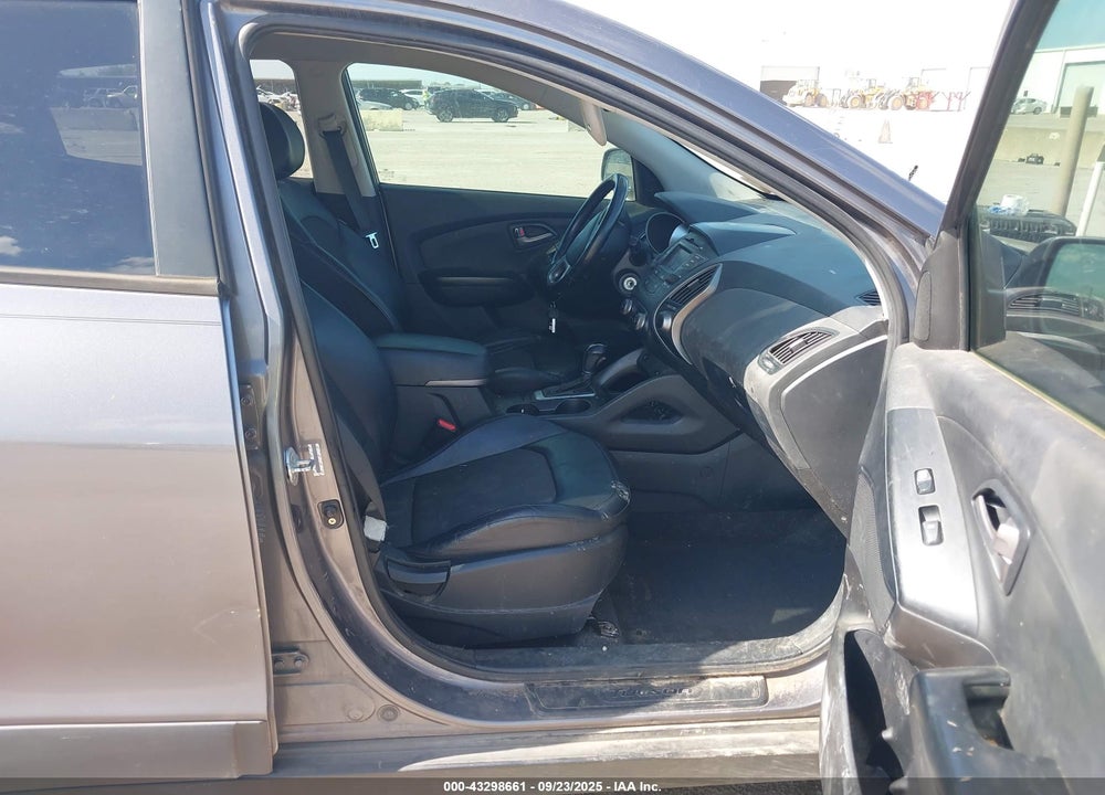 2014 HYUNDAI TUCSON VIN: KM8JU3AG3EU799497