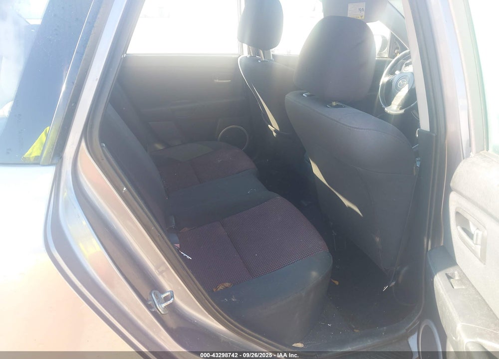 2006 MAZDA 3 VIN: JM1BK343X61487204