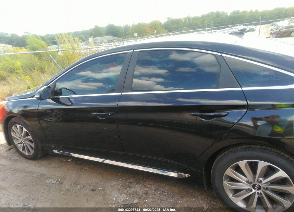 2015 HYUNDAI SONATA VIN: 5NPE34AF9FH054710