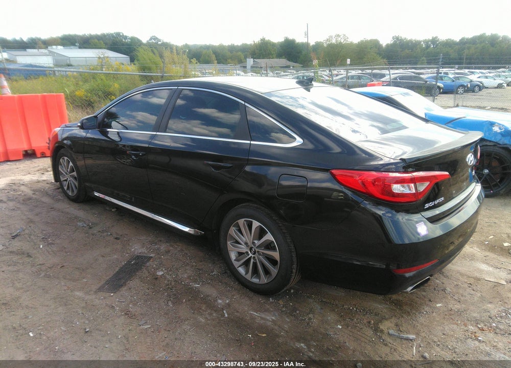 2015 HYUNDAI SONATA VIN: 5NPE34AF9FH054710