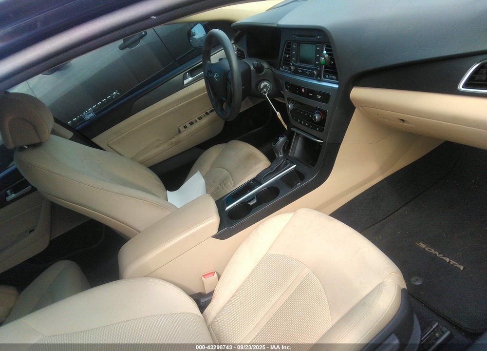 2015 HYUNDAI SONATA VIN: 5NPE34AF9FH054710