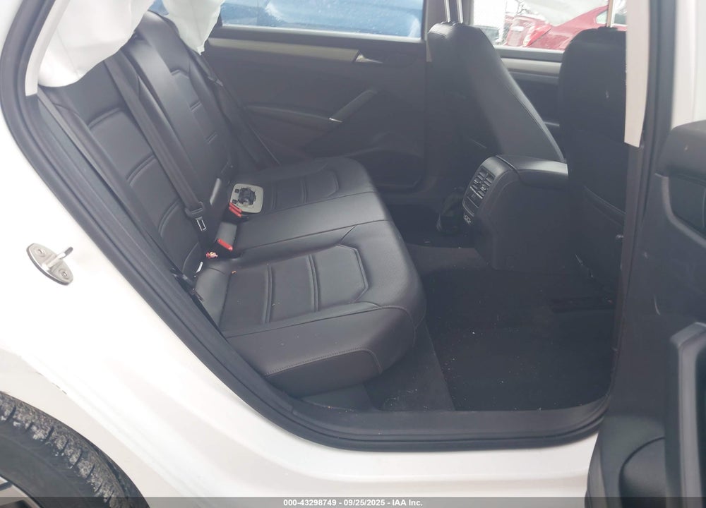 2021 VOLKSWAGEN PASSAT 2.0T SE VIN: 1VWSA7A30MC000072