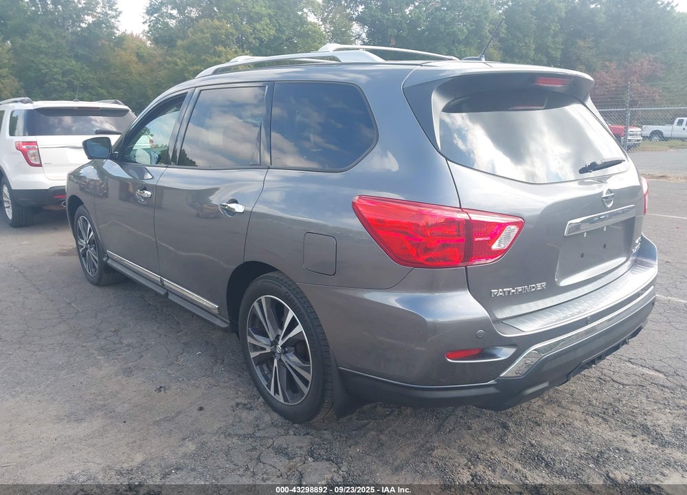 2017 NISSAN PATHFINDER VIN: 5N1DR2MM6HC606215