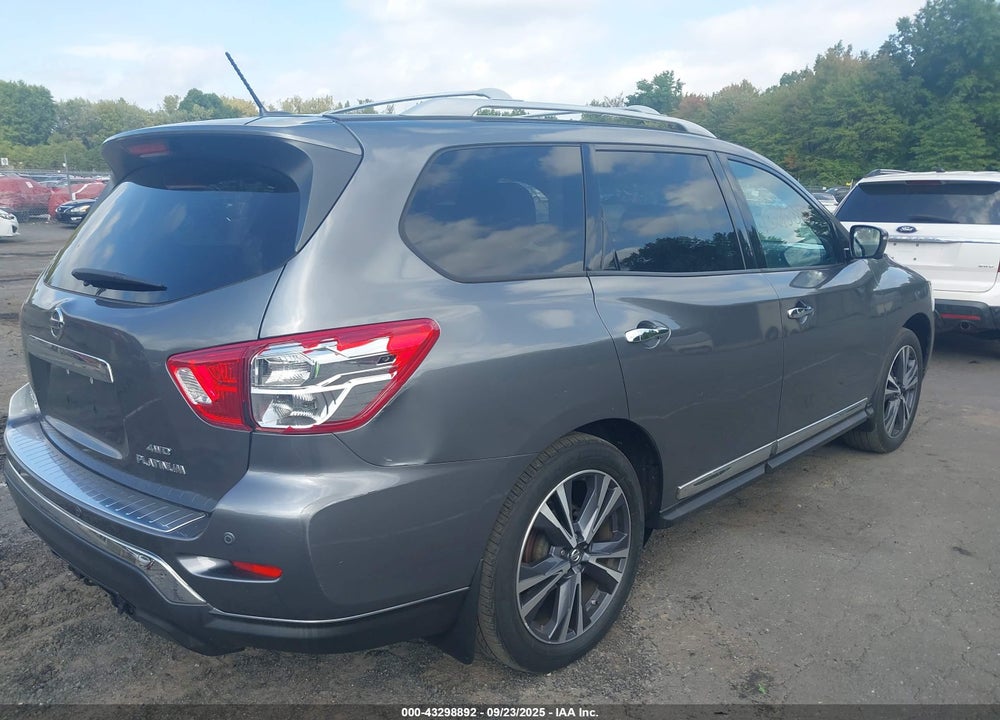 2017 NISSAN PATHFINDER VIN: 5N1DR2MM6HC606215