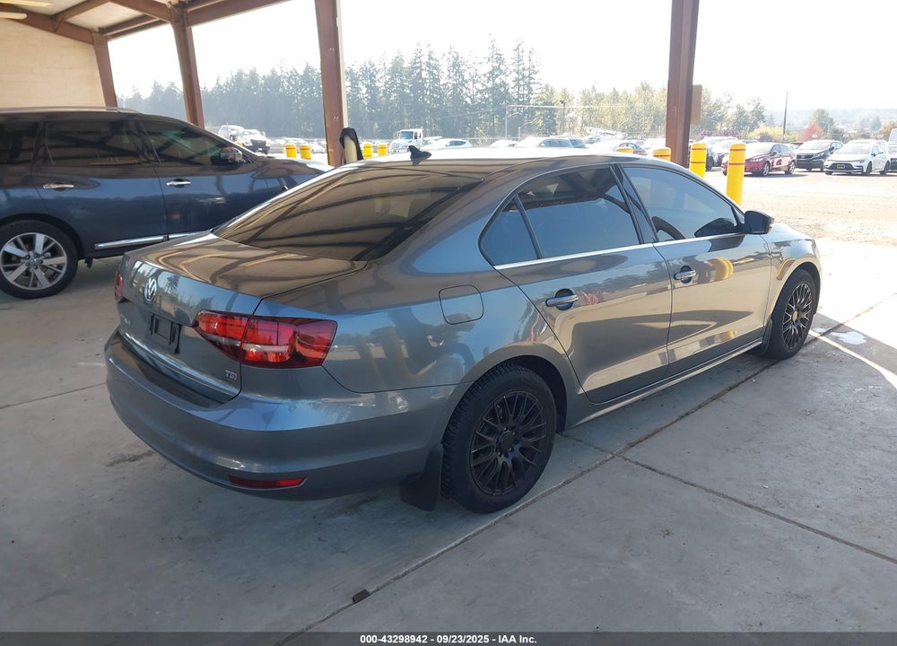 2017 VOLKSWAGEN JETTA VIN: 3VWDB7AJ1HM367541