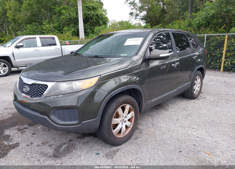 2012 KIA SORENTO LX VIN: 5XYKT3A16CG292583
