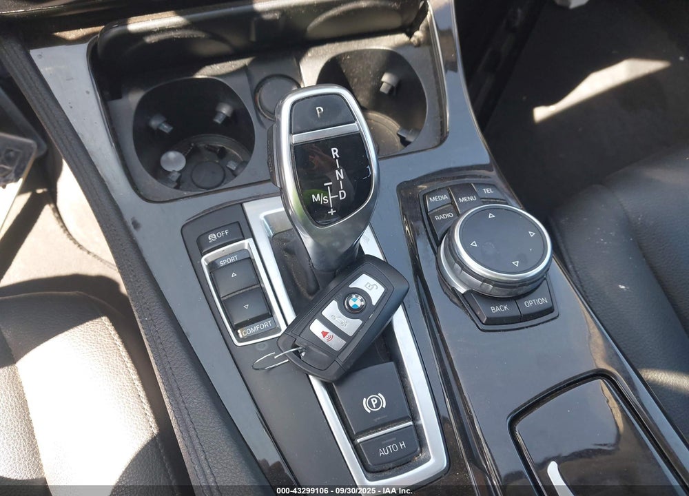 2016 BMW 528I VIN: WBA5A5C57GG351946