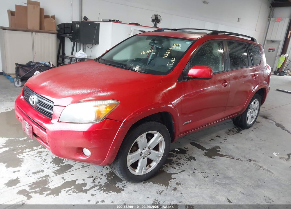 2008 TOYOTA RAV4 VIN: JTMBD32V186057498