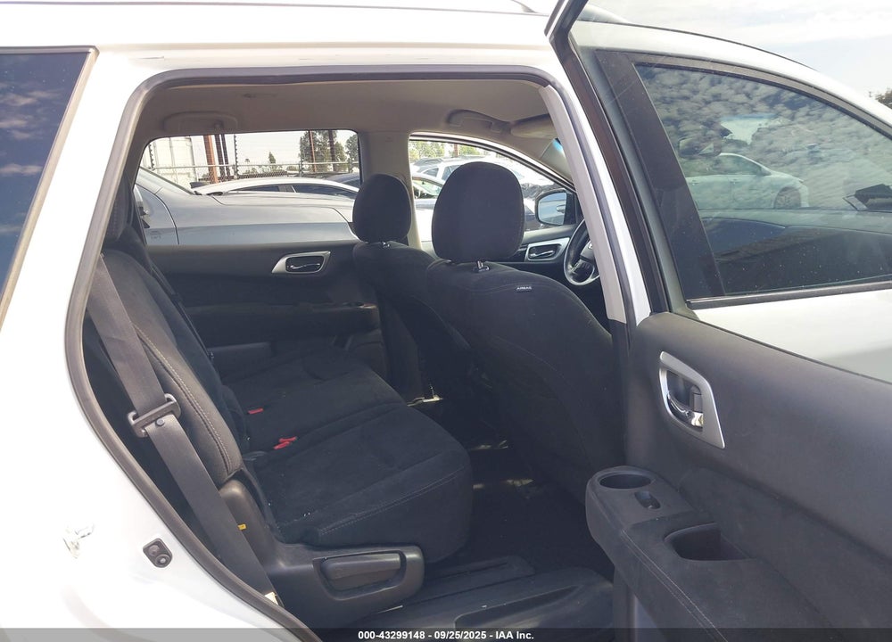 2015 NISSAN PATHFINDER SV VIN: 5N1AR2MN9FC698736
