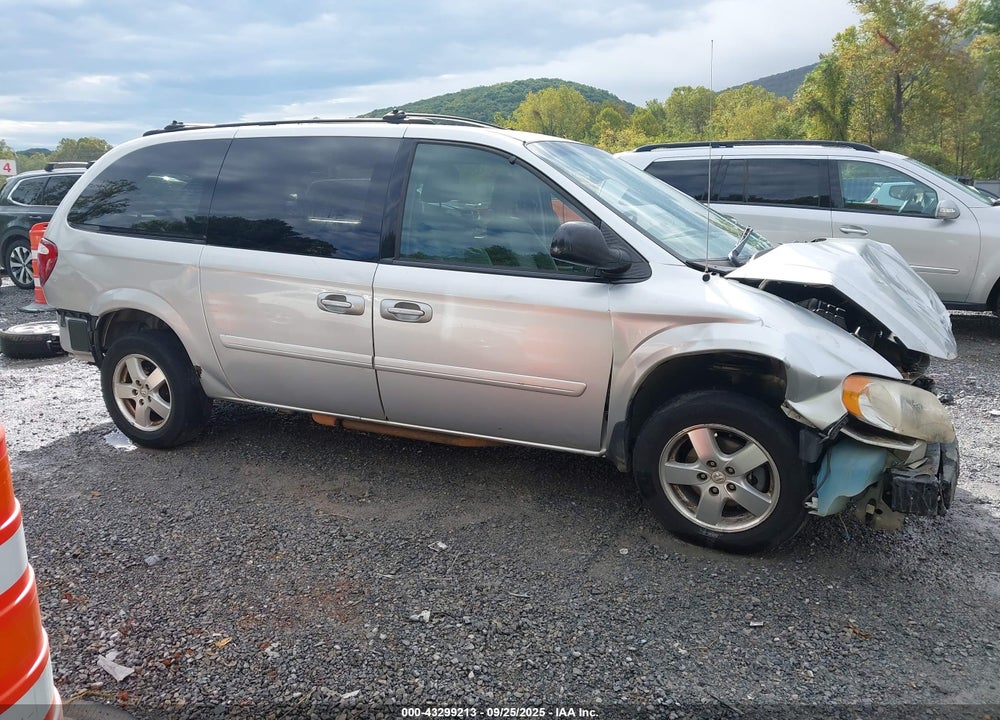 2005 DODGE GRAND CARAVAN SXT VIN: 2D4GP44L75R187999