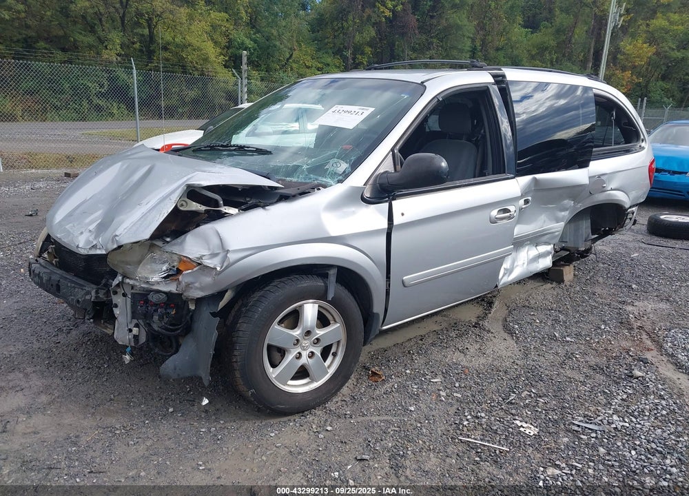 2005 DODGE GRAND CARAVAN SXT VIN: 2D4GP44L75R187999