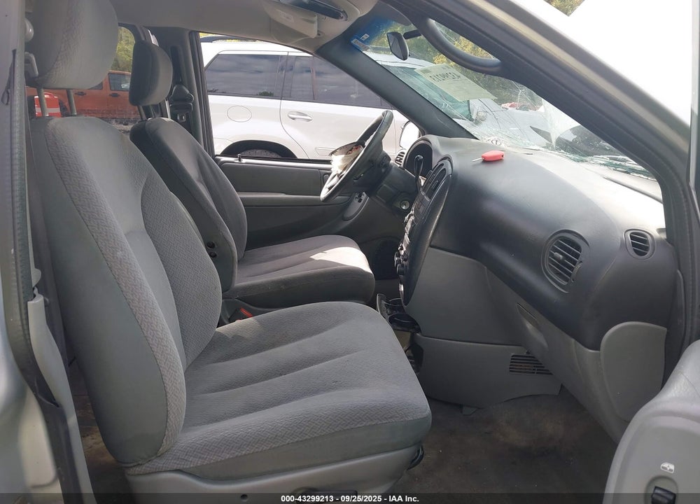 2005 DODGE GRAND CARAVAN SXT VIN: 2D4GP44L75R187999