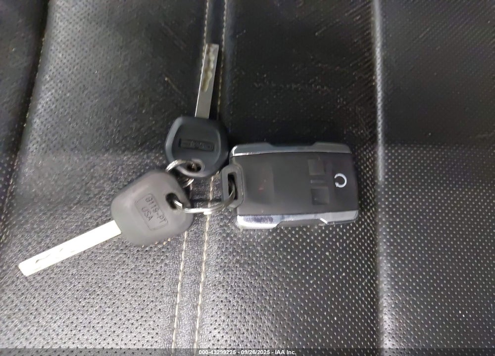 2016 GMC SIERRA 1500 DENALI VIN: 3GTU2PEC9GG124538