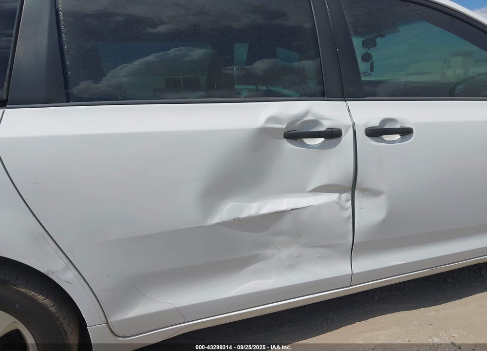 2017 TOYOTA SIENNA VIN: 5TDZZ3DC2HS858453