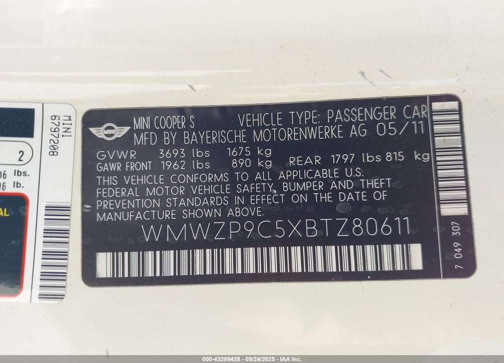 2011 MINI JOHN COOPER WORKS VIN: WMWZP9C5XBTZ80611