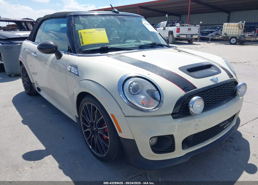 2011 MINI JOHN COOPER WORKS VIN: WMWZP9C5XBTZ80611