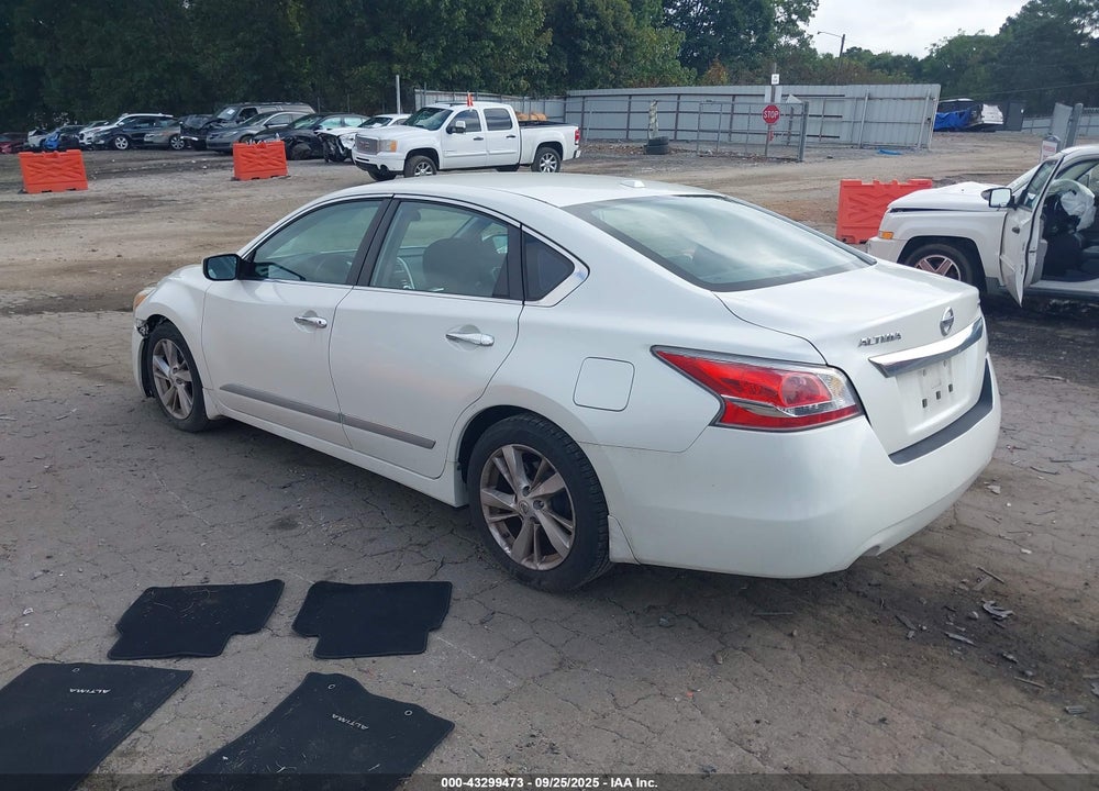 2015 NISSAN ALTIMA VIN: 1N4AL3AP2FC282311