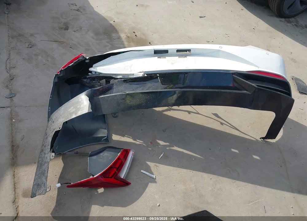 2023 HYUNDAI ELANTRA LIMITED VIN: 5NPLP4AG8PH113249