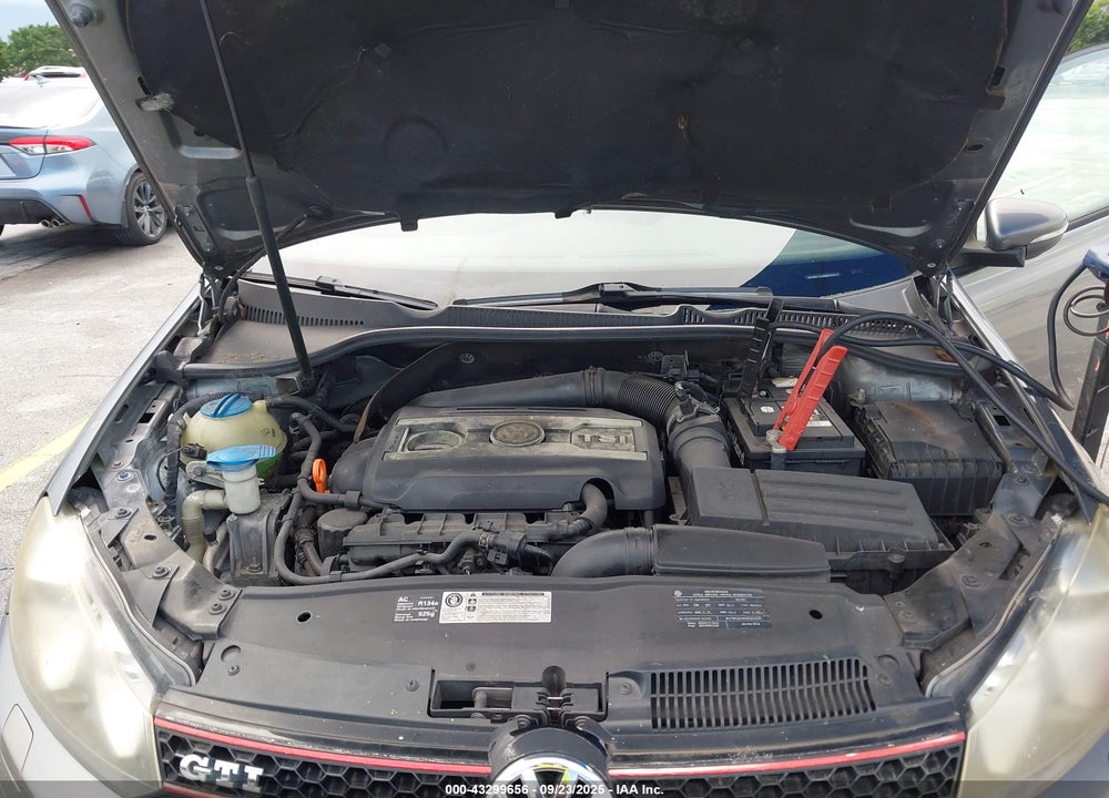 2011 VOLKSWAGEN GTI 2-DOOR VIN: WVWEV7AJ8BW028622