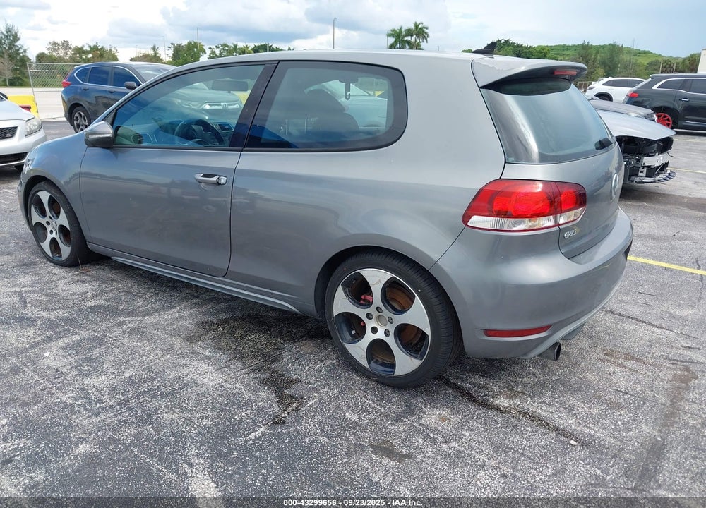 2011 VOLKSWAGEN GTI 2-DOOR VIN: WVWEV7AJ8BW028622