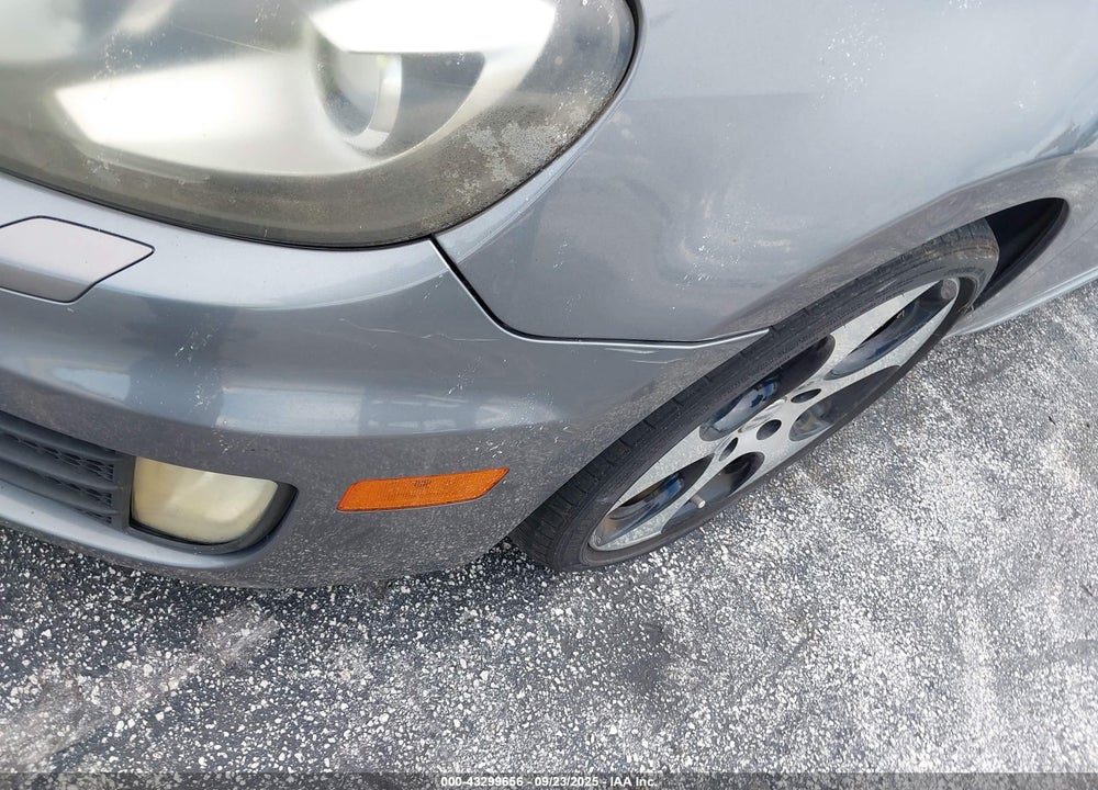 2011 VOLKSWAGEN GTI 2-DOOR VIN: WVWEV7AJ8BW028622