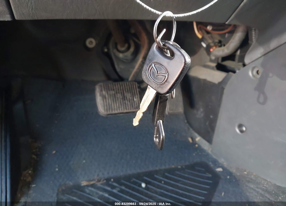 2003 MAZDA TRIBUTE LX V6 VIN: 4F2CZ04193KM13677