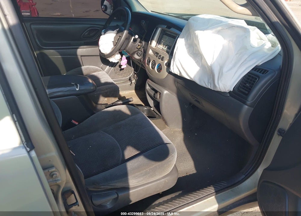 2003 MAZDA TRIBUTE LX V6 VIN: 4F2CZ04193KM13677