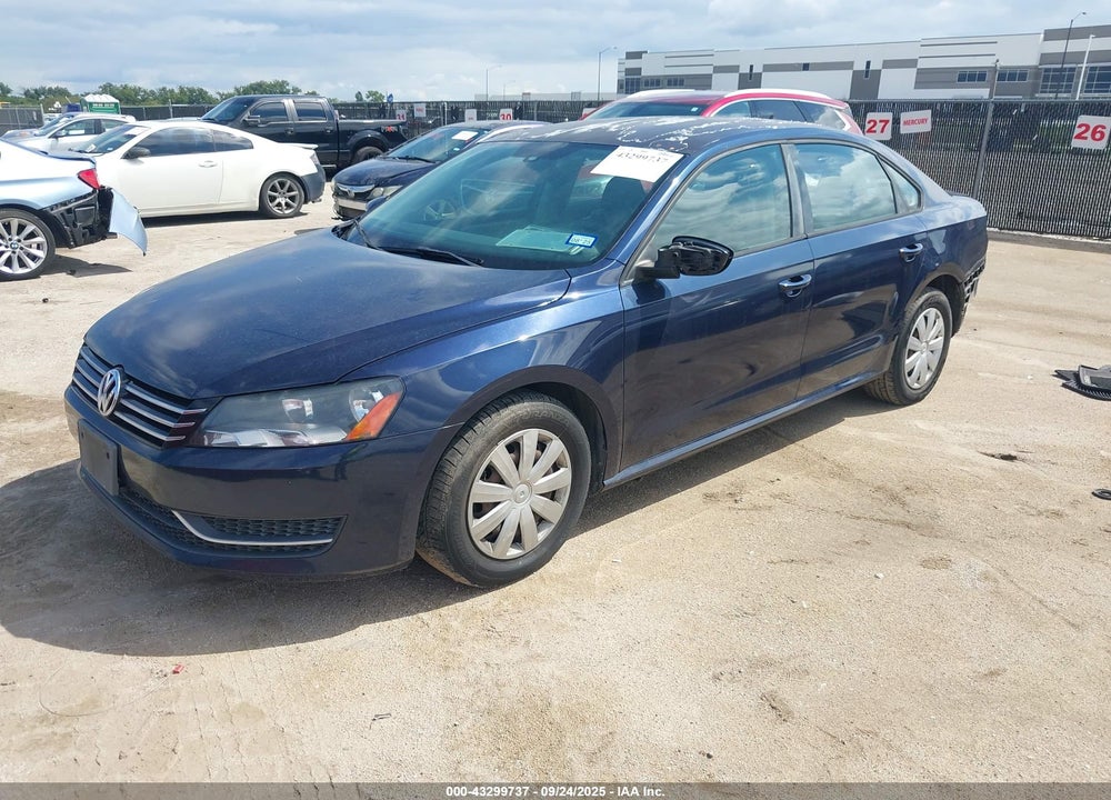 2012 VOLKSWAGEN PASSAT 2.5L S VIN: 1VWAP7A33CC017781