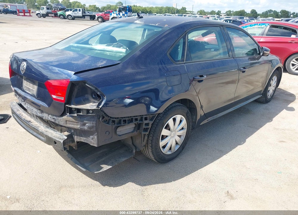 2012 VOLKSWAGEN PASSAT 2.5L S VIN: 1VWAP7A33CC017781