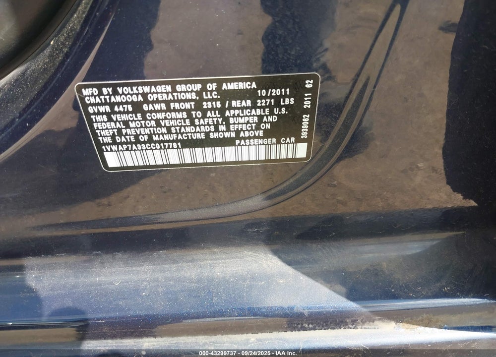 2012 VOLKSWAGEN PASSAT 2.5L S VIN: 1VWAP7A33CC017781