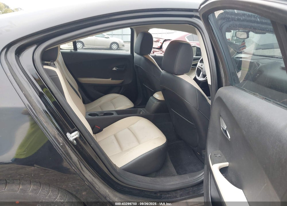 2012 CHEVROLET VOLT VIN: 1G1RD6E4XCU100347