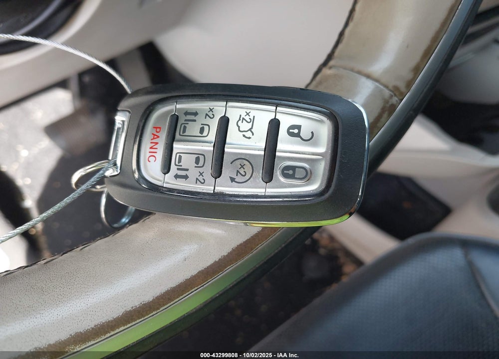 2020 CHRYSLER PACIFICA VIN: 2C4RC1GG2LR121999