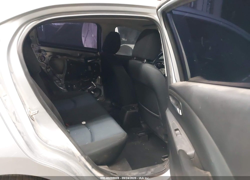 2017 TOYOTA YARIS VIN: 3MYDLBYV0HY189241