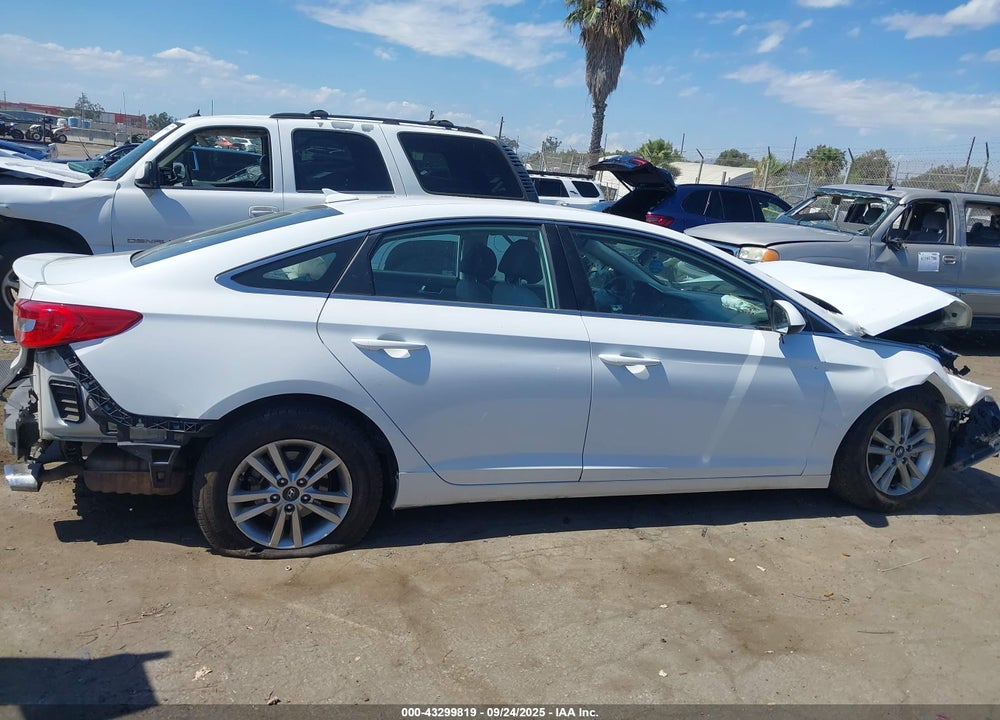 2017 HYUNDAI SONATA VIN: 5NPE24AF0HH472594