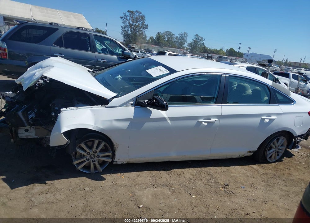 2017 HYUNDAI SONATA VIN: 5NPE24AF0HH472594