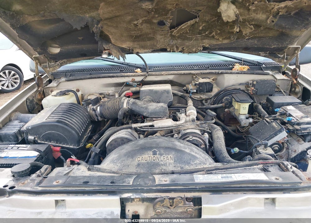 2000 CHEVROLET TAHOE Z71 VIN: 1GNEK13R5YR114364