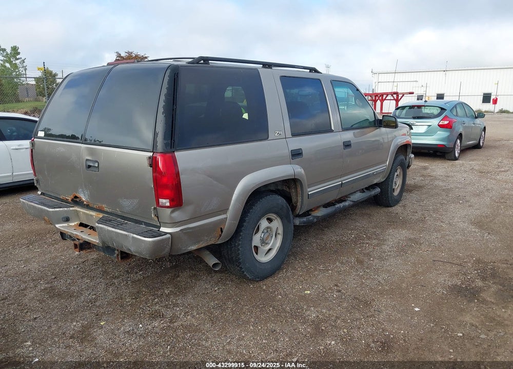 2000 CHEVROLET TAHOE Z71 VIN: 1GNEK13R5YR114364