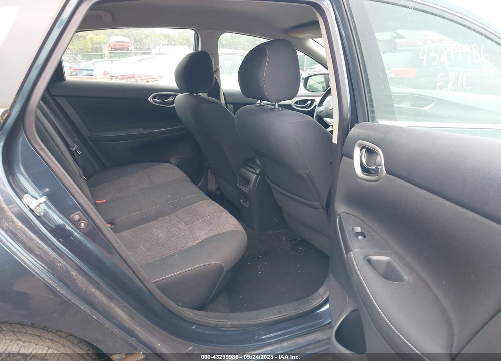 2015 NISSAN SENTRA SV VIN: 3N1AB7AP1FY305463
