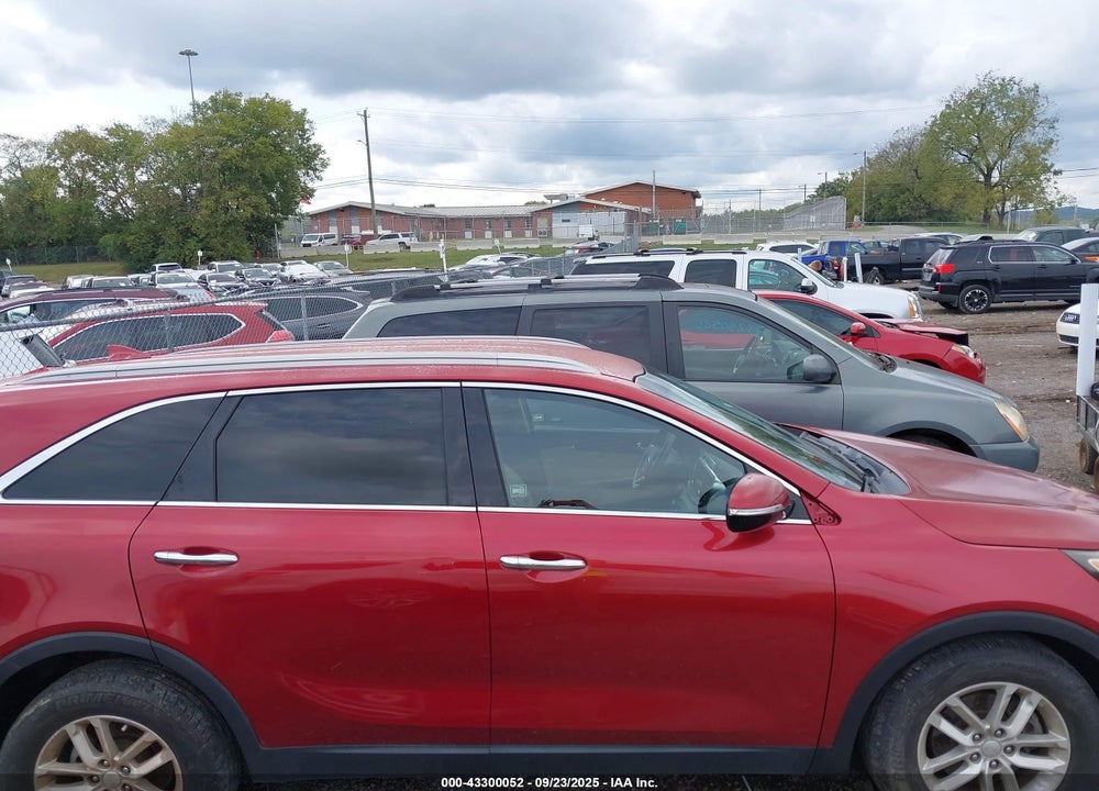2016 KIA SORENTO 2.0T EX VIN: 5XYPH4A15GG012039