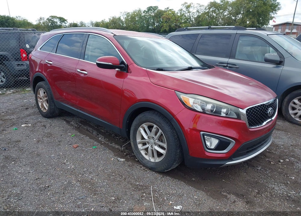 2016 KIA SORENTO 2.0T EX VIN: 5XYPH4A15GG012039