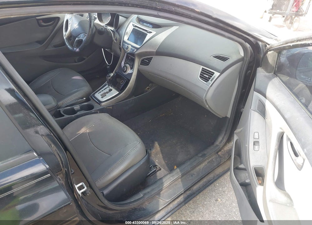 2012 HYUNDAI ELANTRA VIN: KMHDH4AE9CU334225